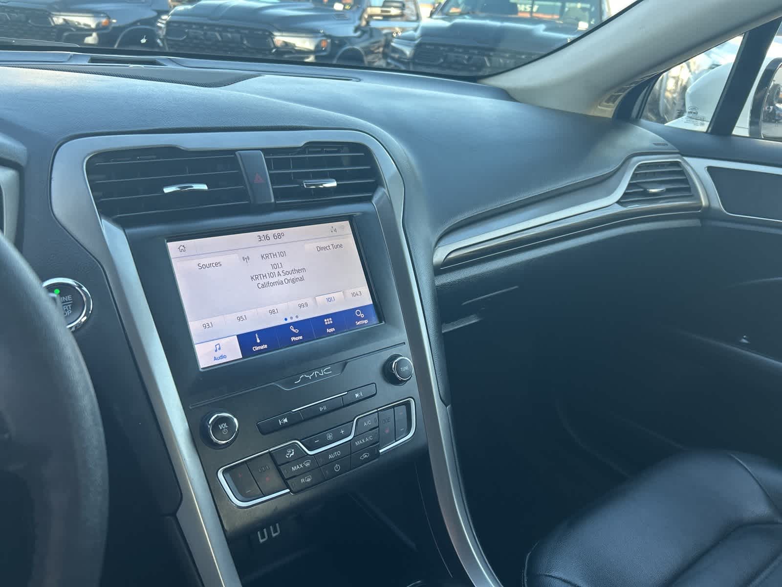 Thumbnail: 2020 Ford Fusion - 37