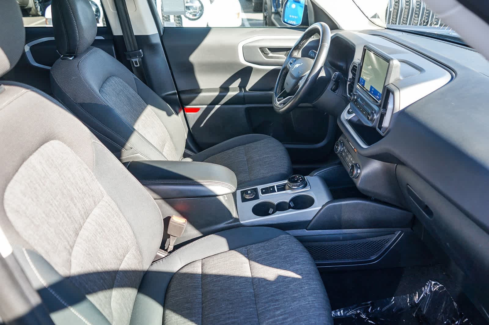 Thumbnail: 2022 Ford Bronco Sport - 13