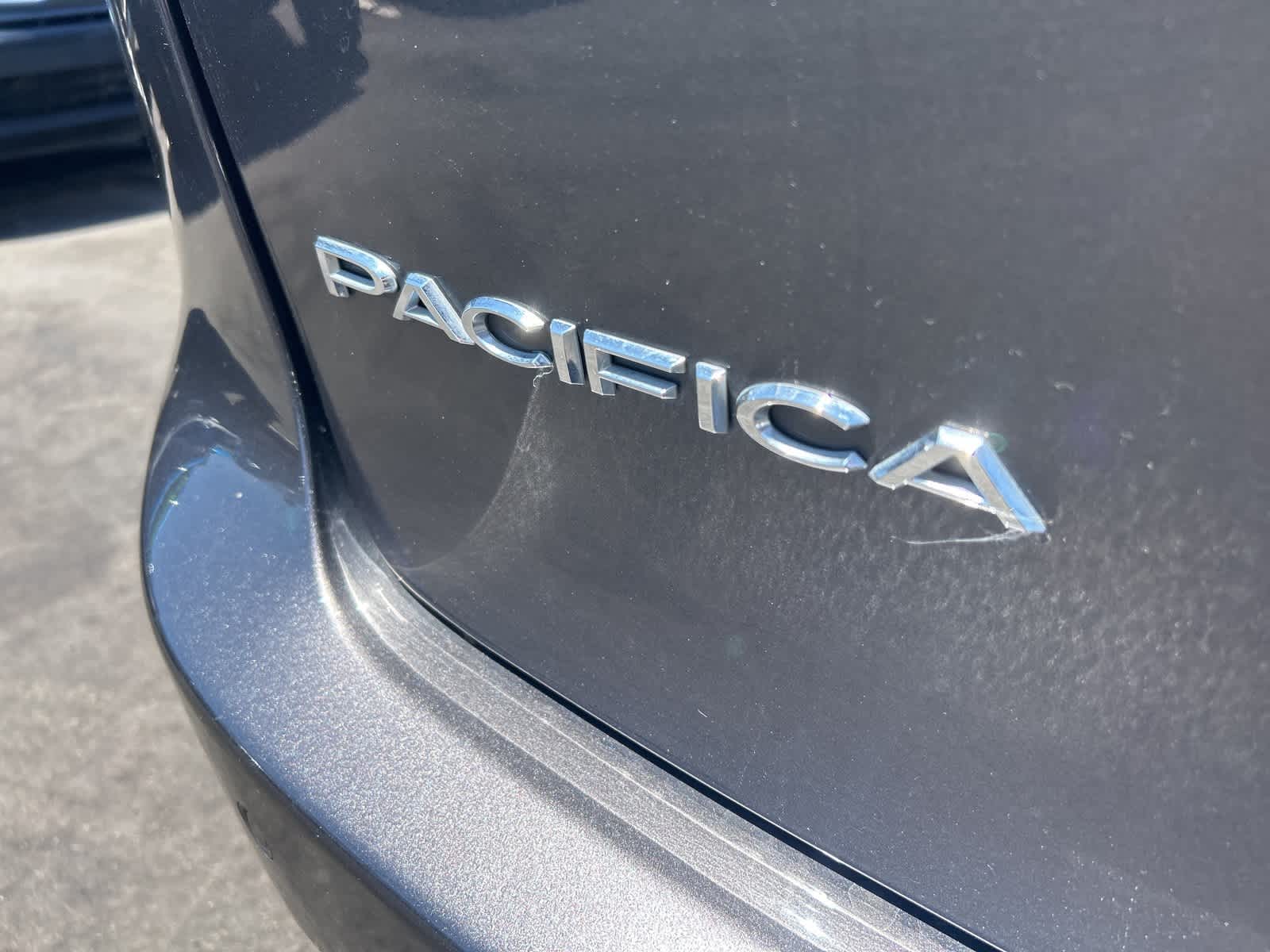 Thumbnail: 2022 Chrysler Pacifica - 12