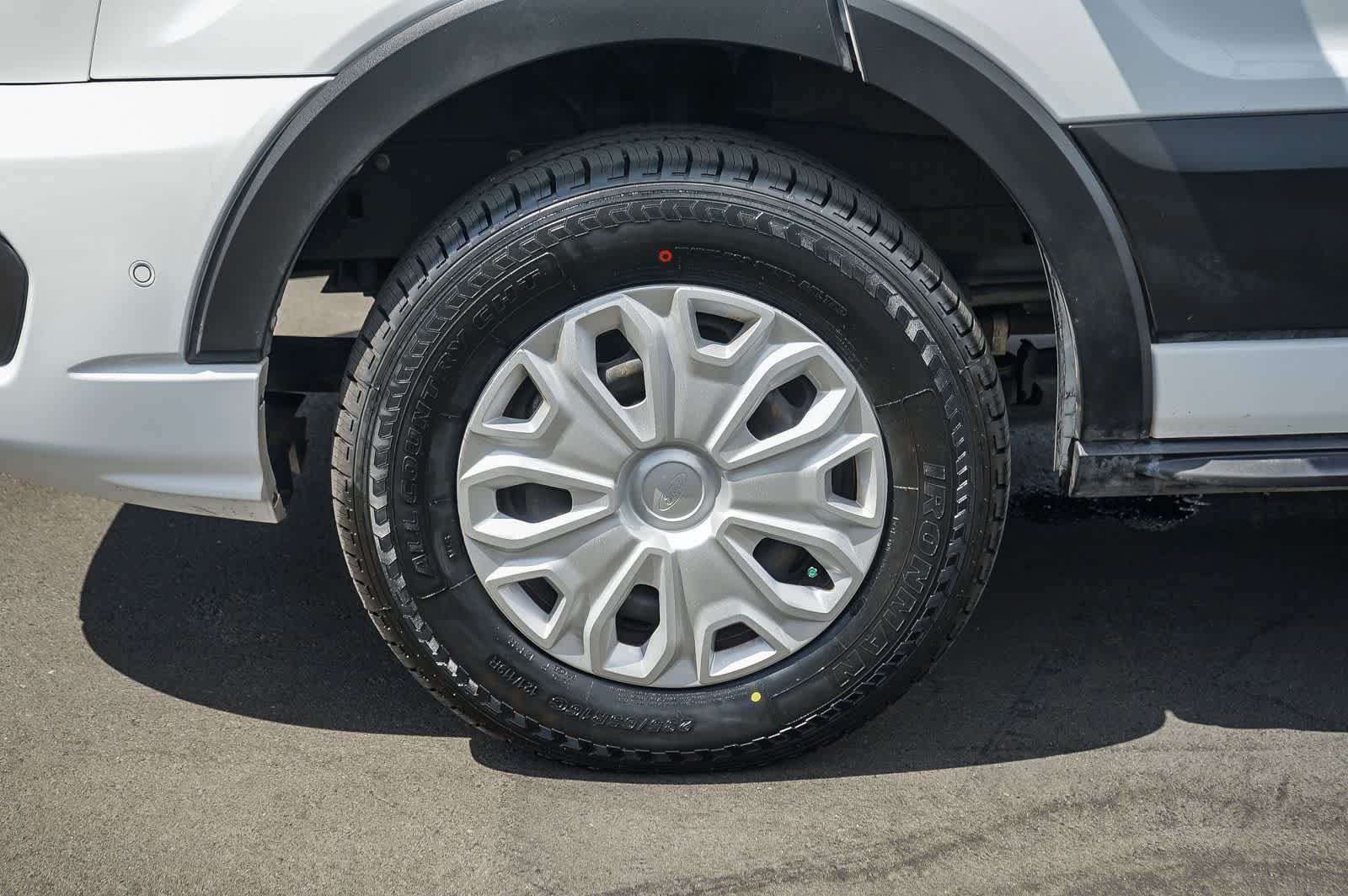 Thumbnail: 2022 Ford Econoline - 9