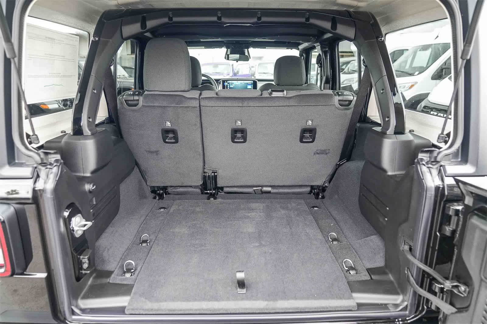 Thumbnail: 2026 Jeep Wrangler - 24