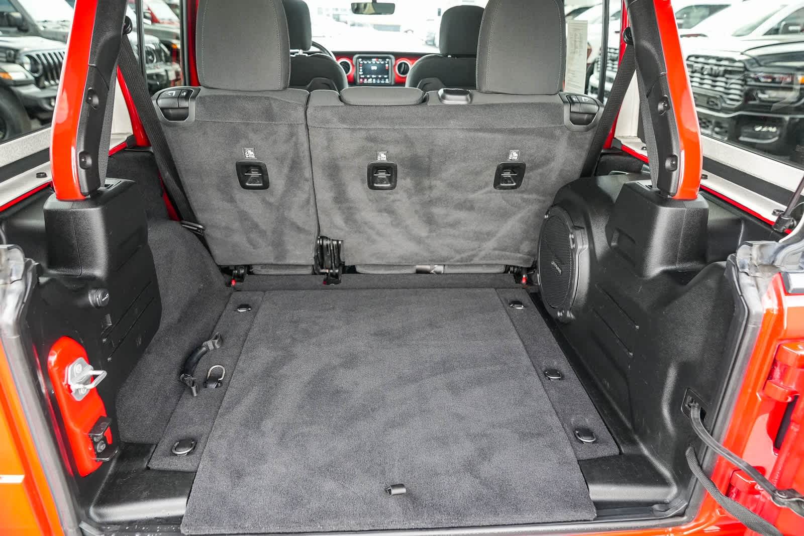 Thumbnail: 2021 Jeep Wrangler - 24