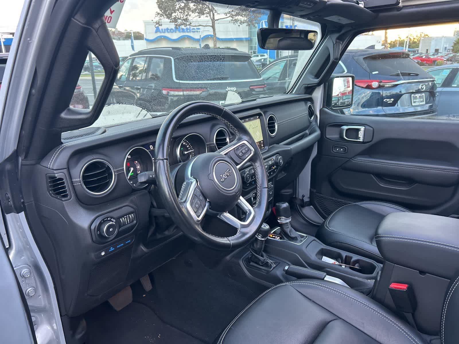 Thumbnail: 2022 Jeep Wrangler - 25