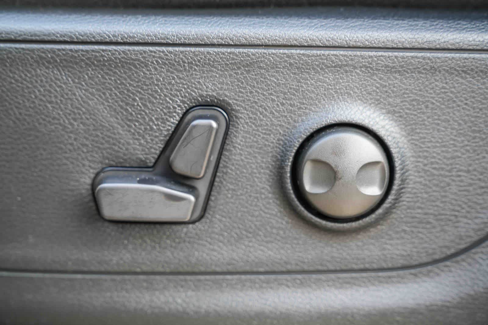 Thumbnail: 2026 RAM 1500 - 22