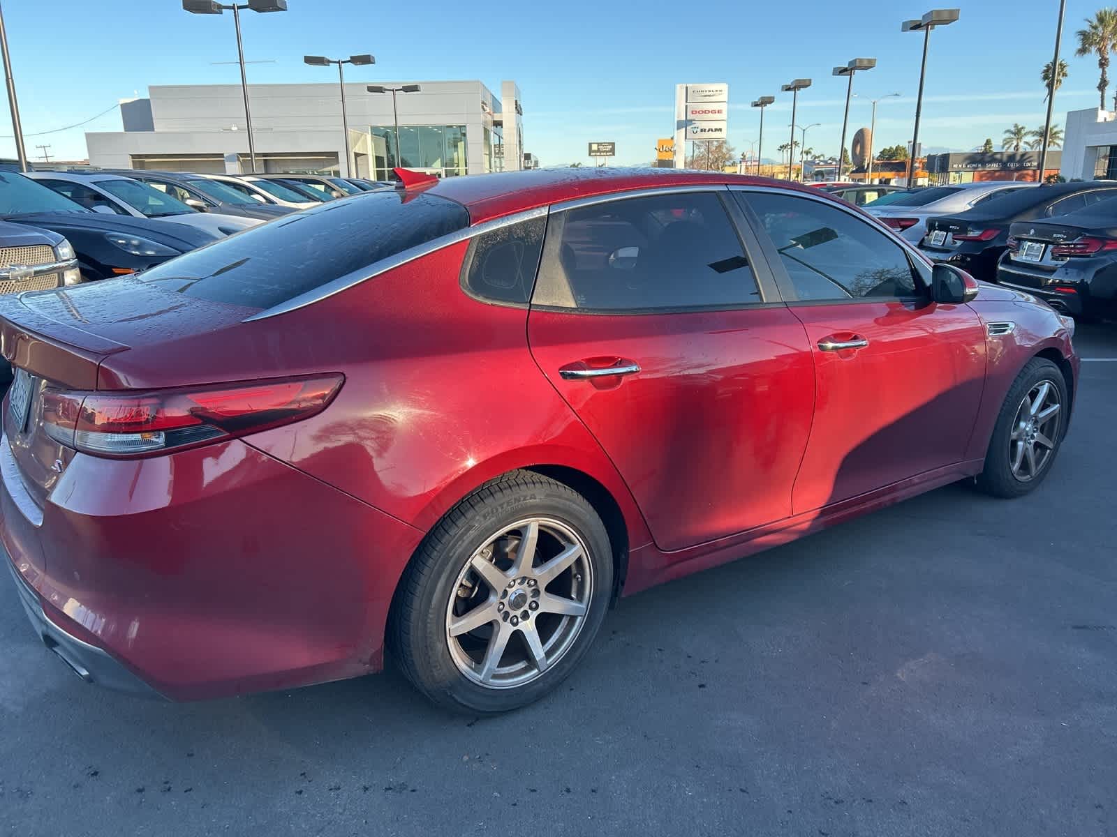 Thumbnail: 2018 Kia Optima - 3