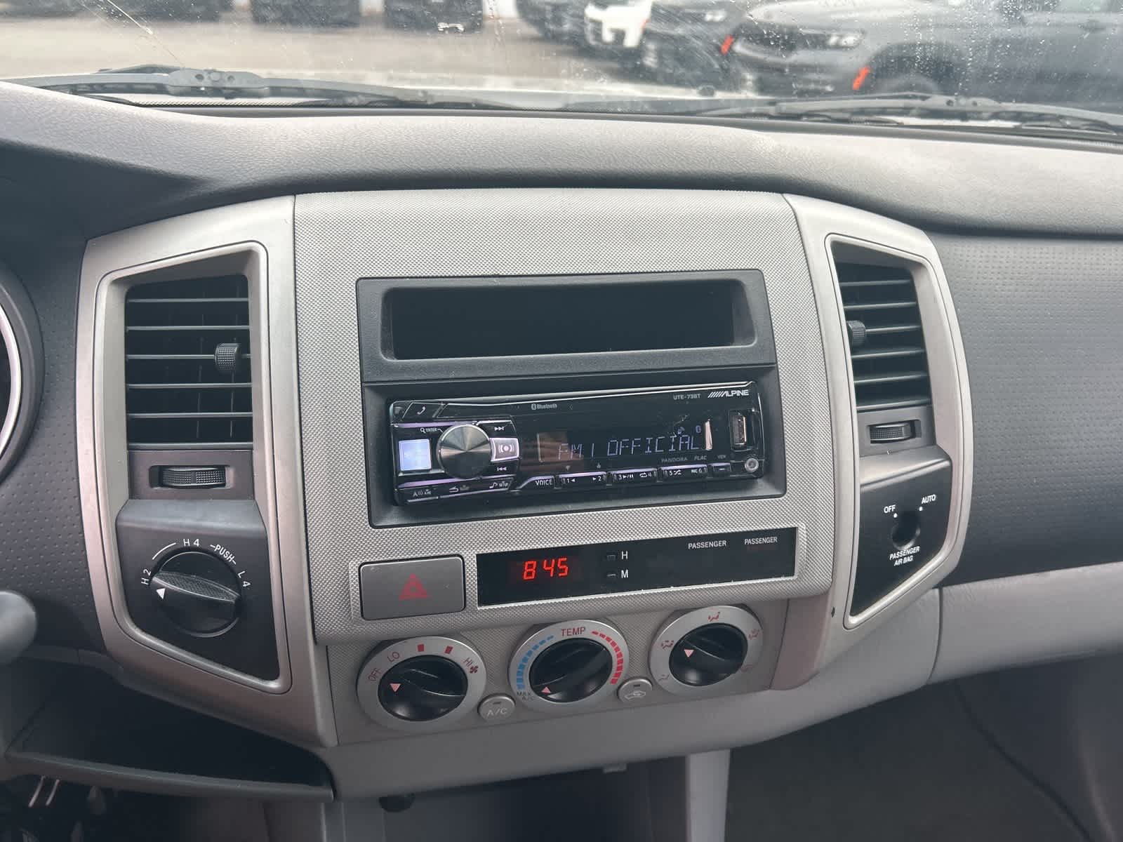 Thumbnail: 2011 Toyota Tacoma - 23