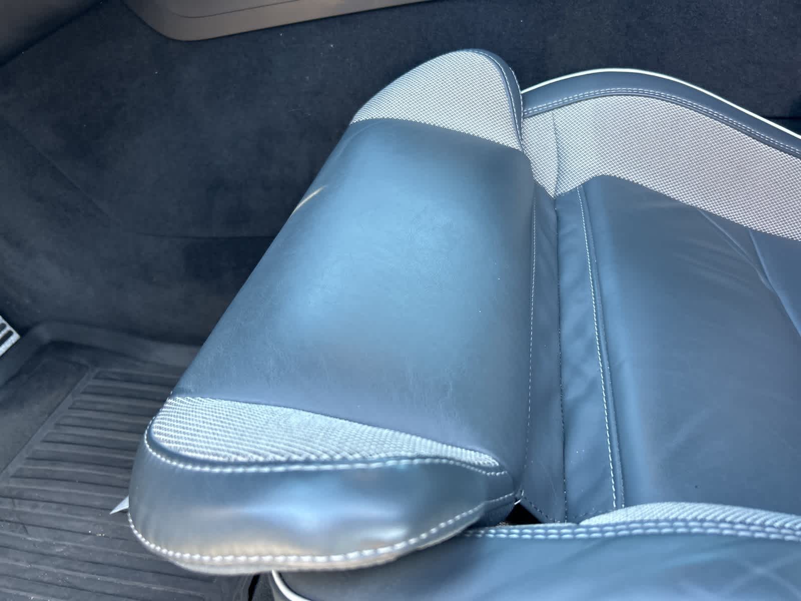 Thumbnail: 2022 Volvo XC60 - 36