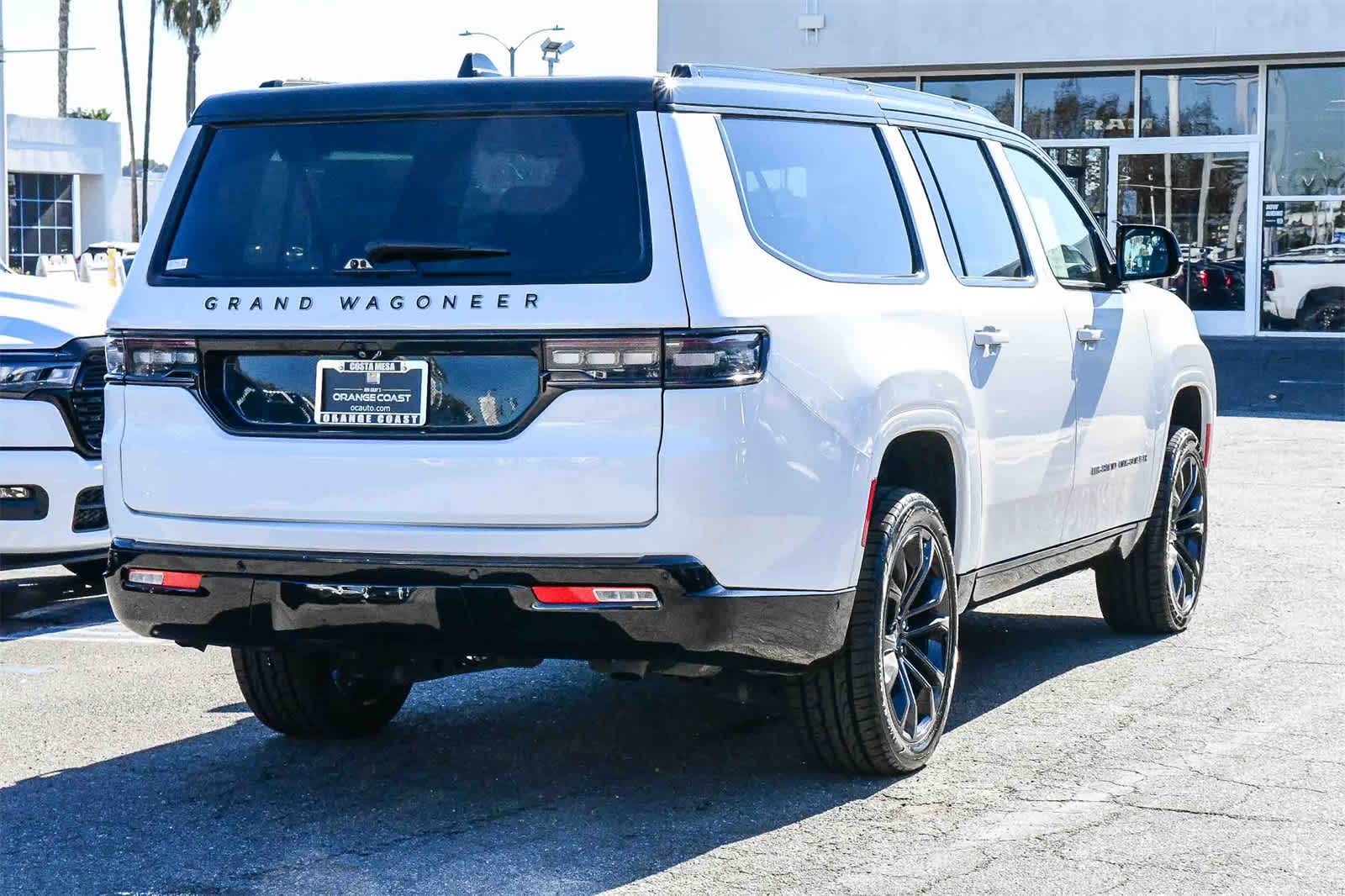 Thumbnail: 2024 Jeep Grand Wagoneer L - 4