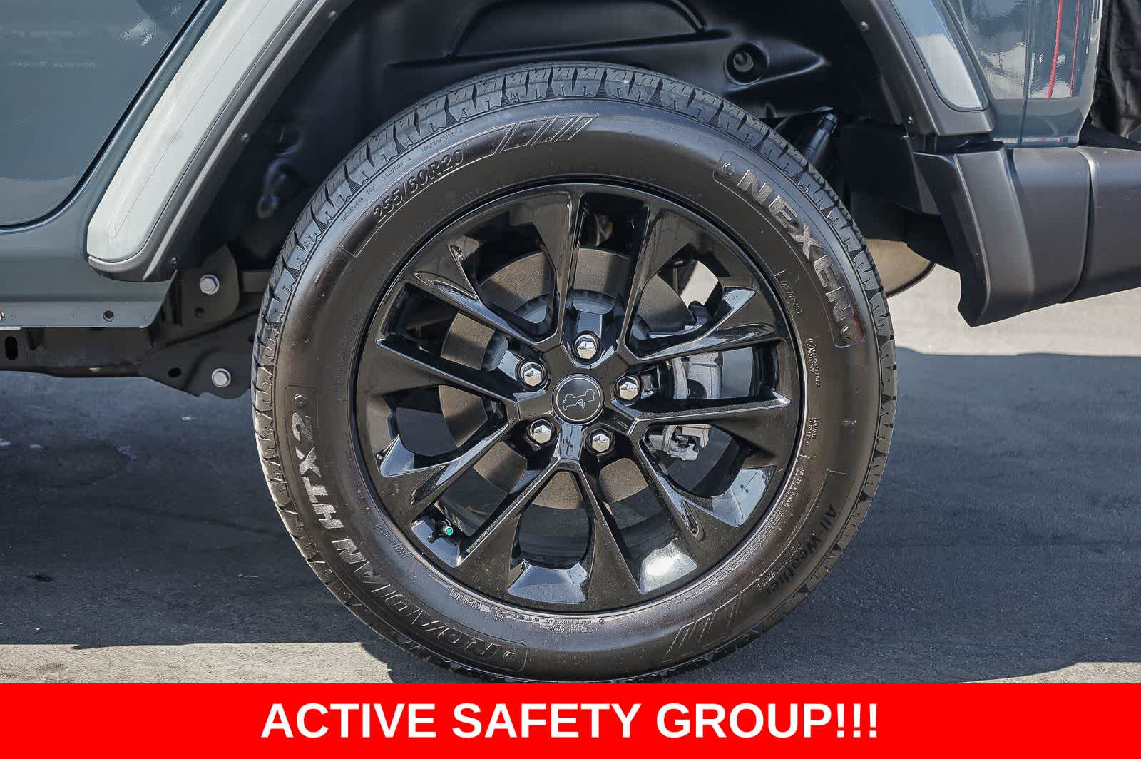 Thumbnail: 2025 Jeep Wrangler - 10