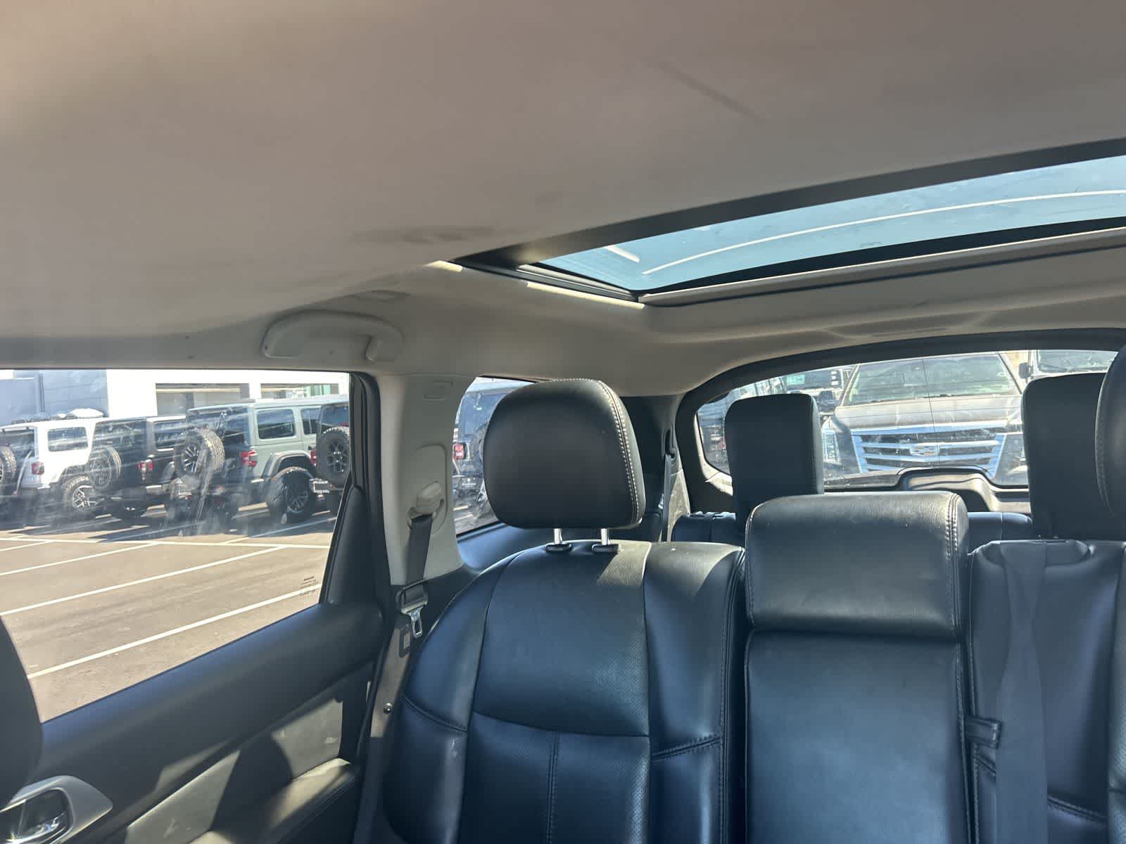 Thumbnail: 2017 Nissan Pathfinder - 14