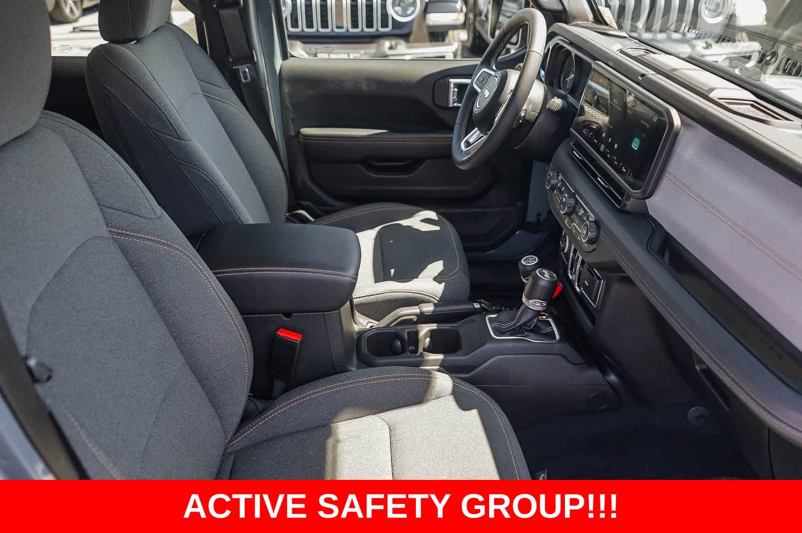 Thumbnail: 2025 Jeep Wrangler - 15