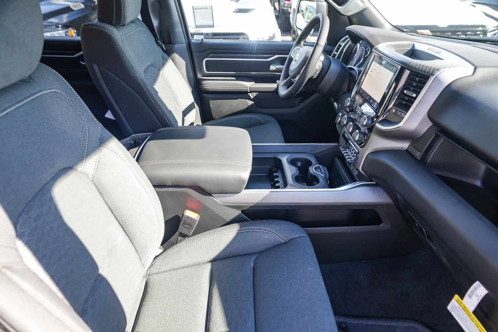 Thumbnail: 2026 RAM 1500 - 17