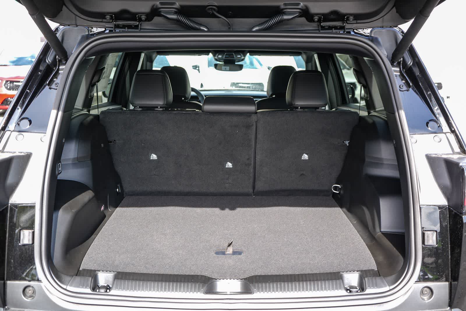 Thumbnail: 2026 Jeep Cherokee - 12