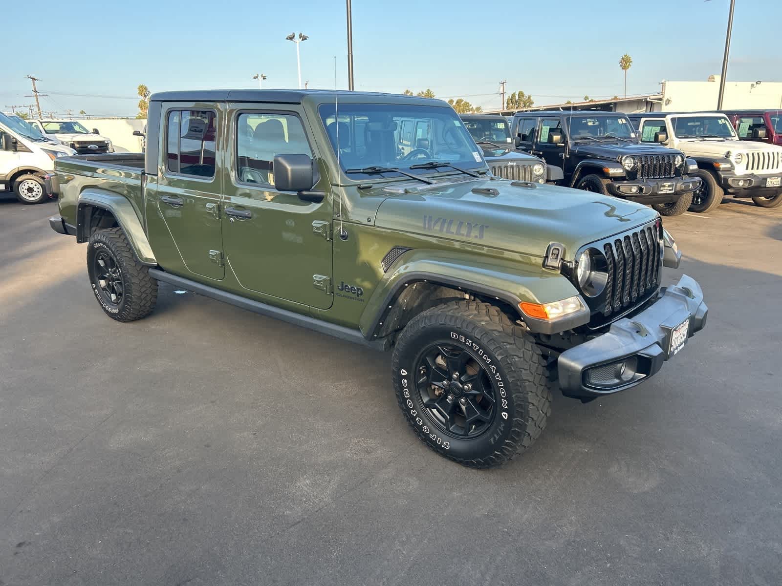 Thumbnail: 2021 Jeep Gladiator - 8
