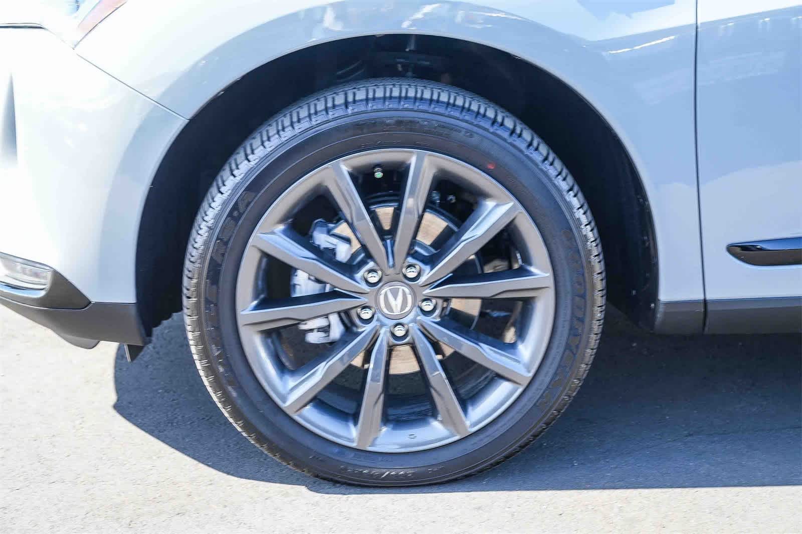 Thumbnail: 2025 Acura RDX - 9