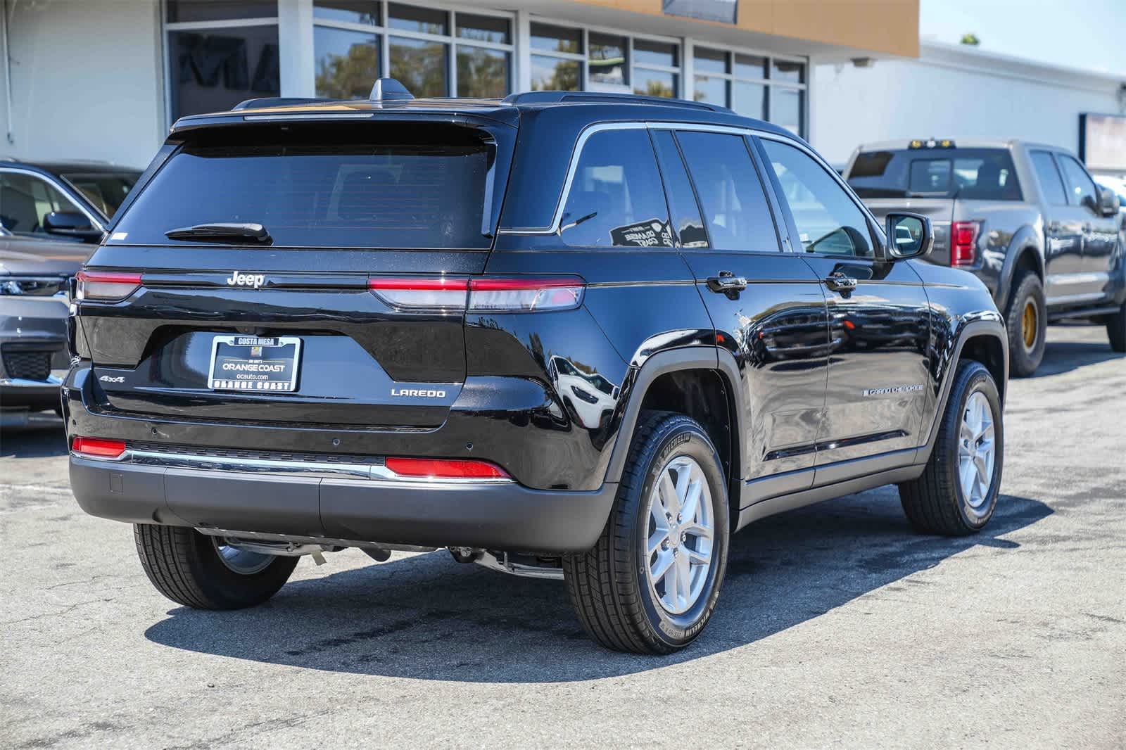 Thumbnail: 2025 Jeep Grand Cherokee - 4