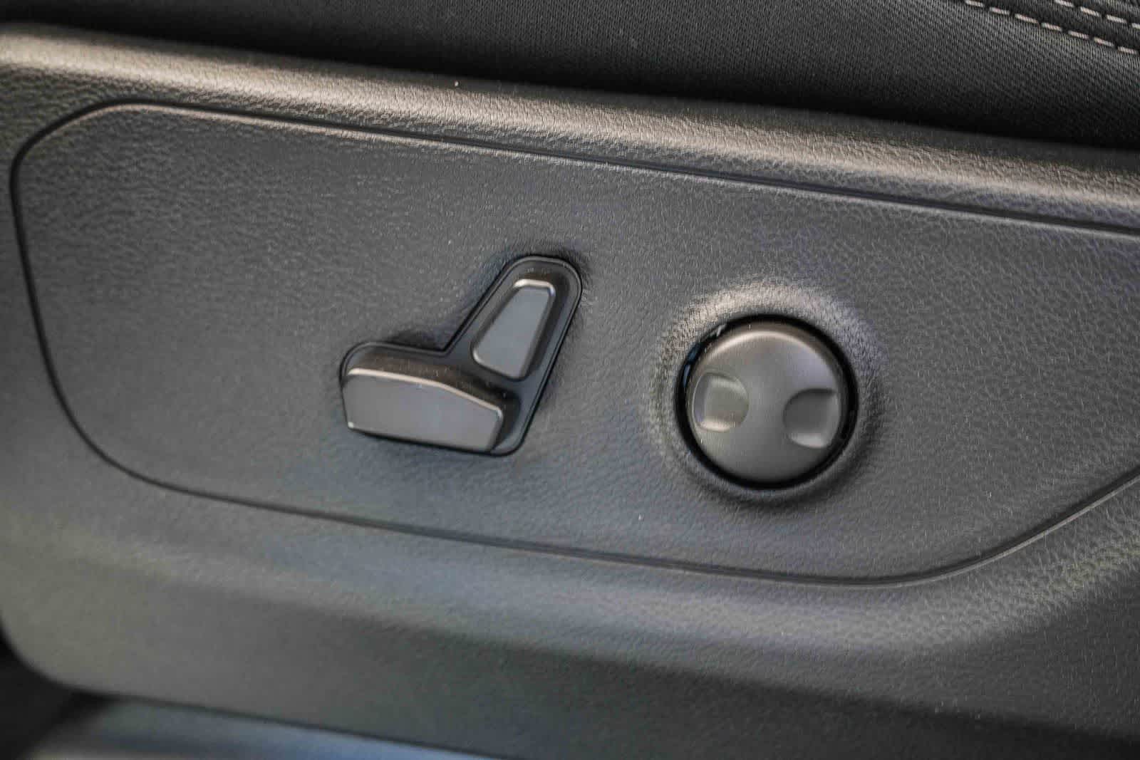 Thumbnail: 2026 RAM 1500 - 22