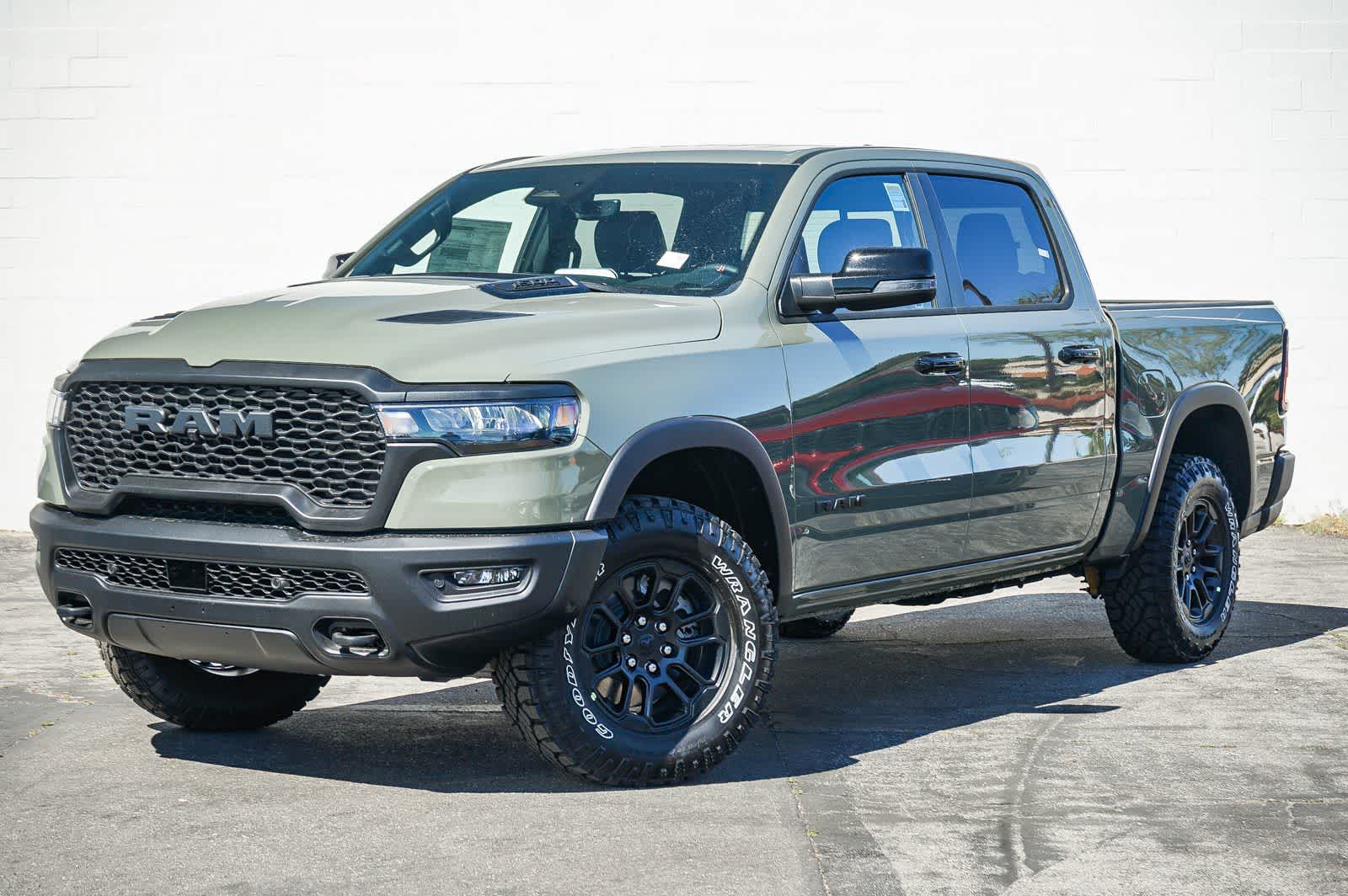 Thumbnail: 2026 RAM 1500 - 1