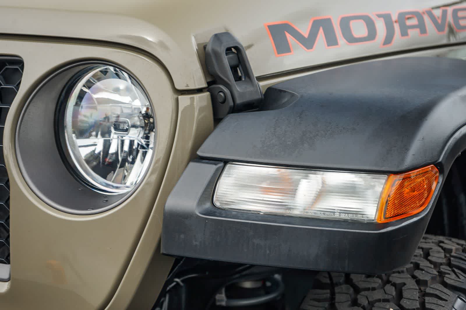 Thumbnail: 2020 Jeep Gladiator - 8