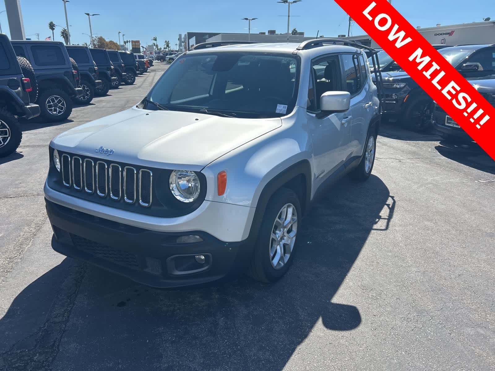2016 Jeep Renegade Latitude -
                  Costa Mesa, CA