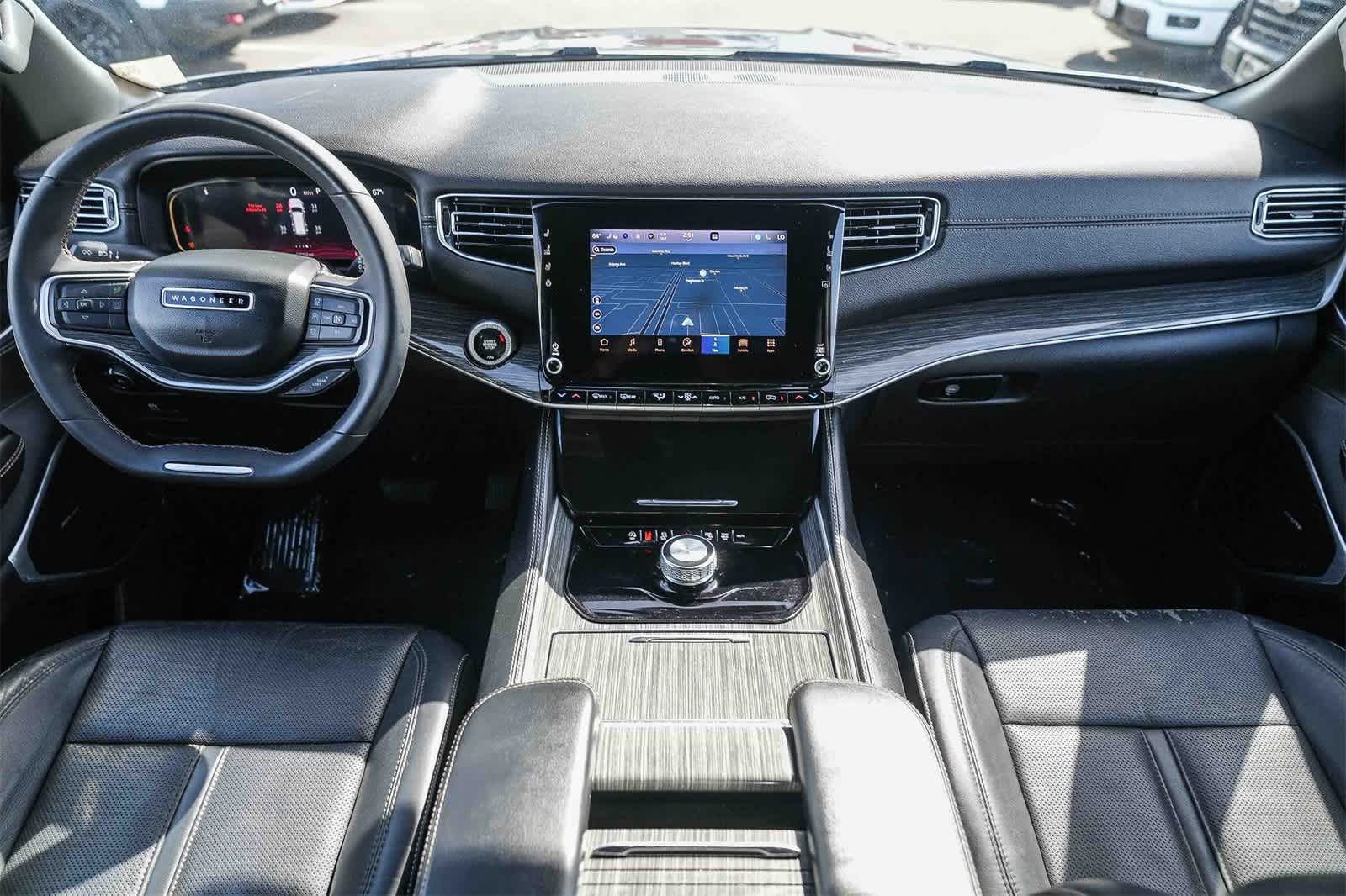 Thumbnail: 2022 Jeep Wagoneer - 9