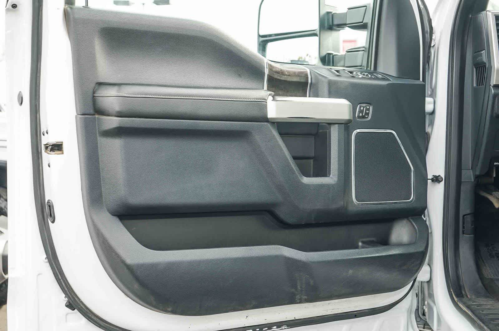 Thumbnail: 2022 Ford F-250 - 18