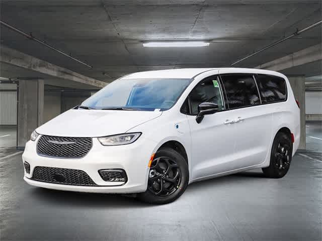 2024 Chrysler Pacifica Hybrid Select -
                Costa Mesa, CA