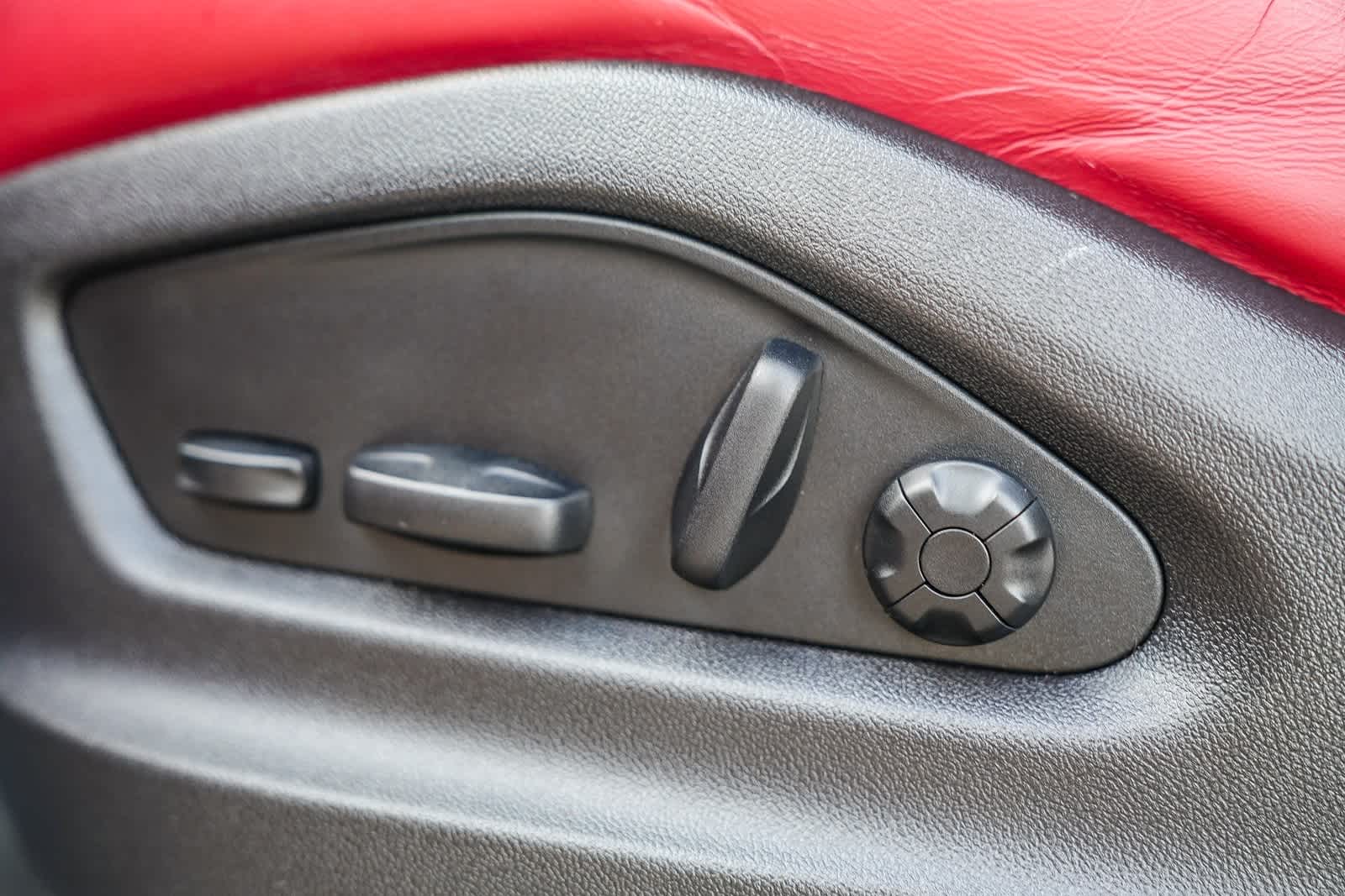 Thumbnail: 2023 Porsche  - 16