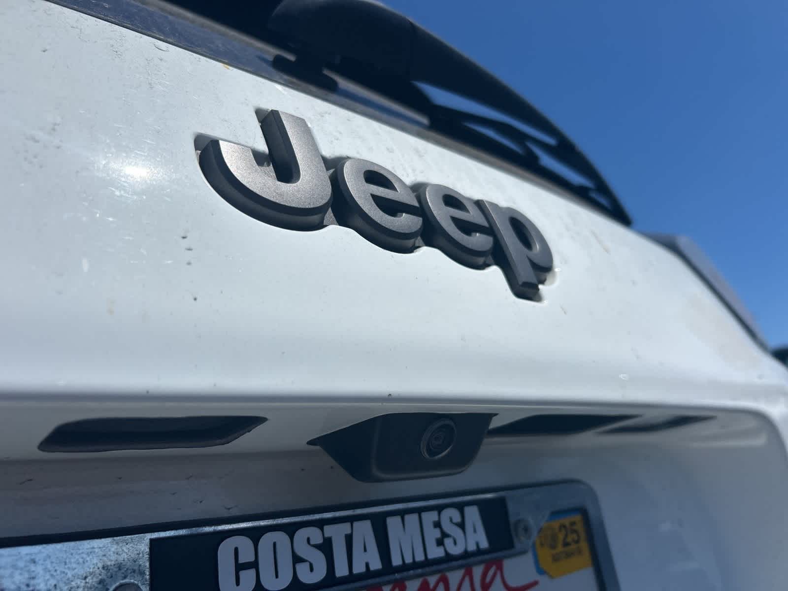 Thumbnail: 2022 Jeep Cherokee - 20