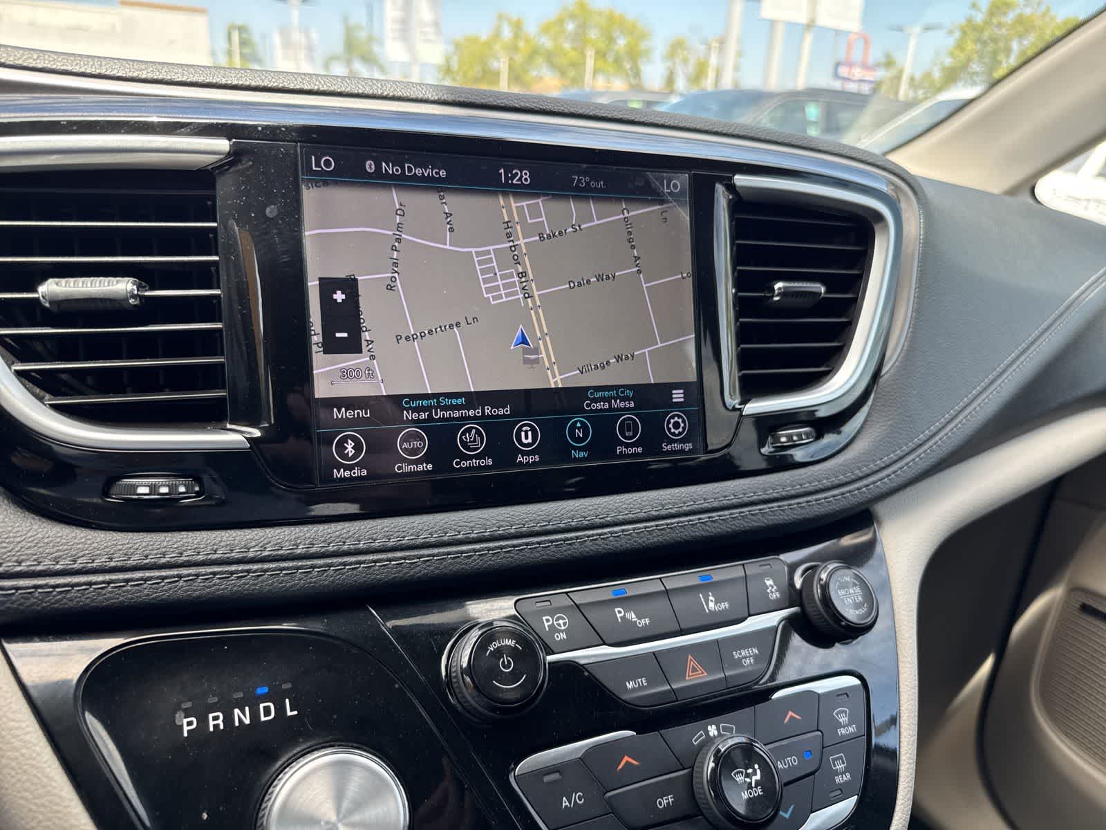 Thumbnail: 2019 Chrysler Pacifica - 19