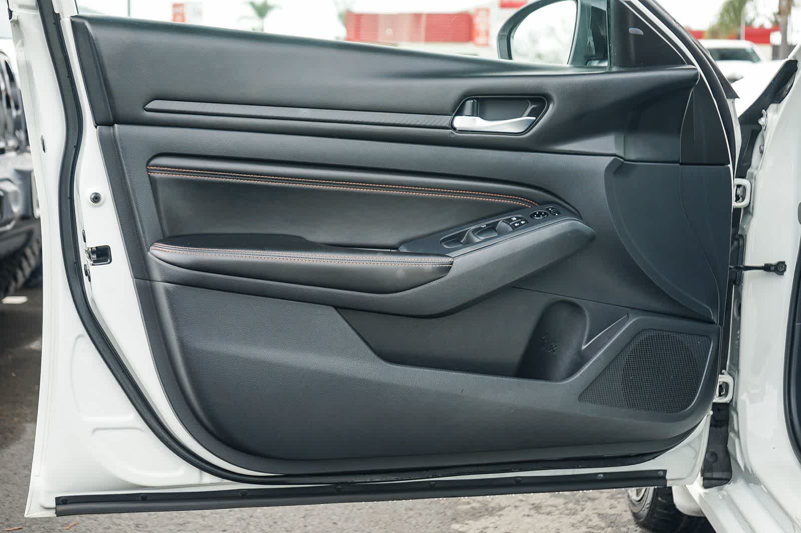 Thumbnail: 2021 Nissan Altima - 18