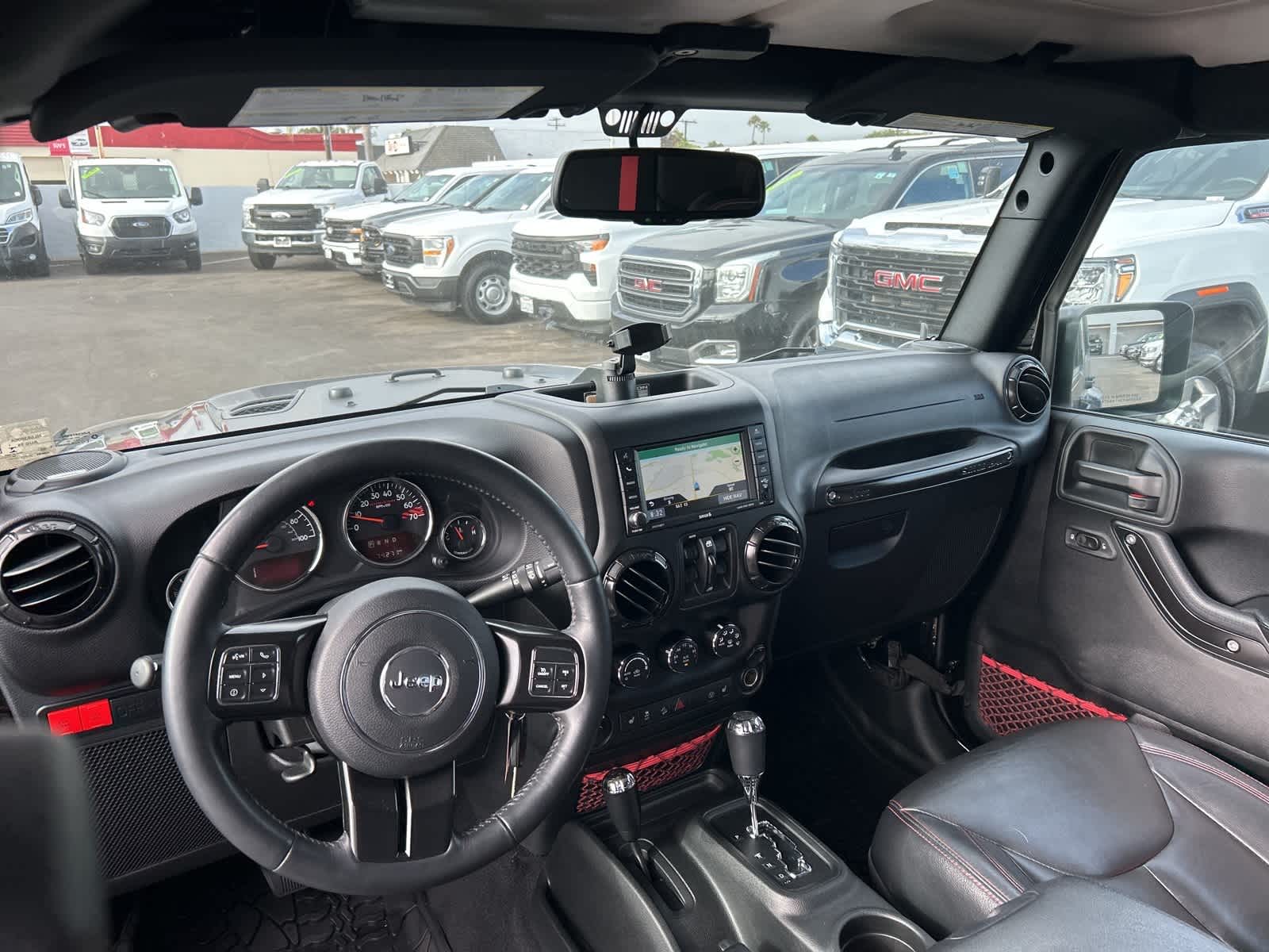 Thumbnail: 2017 Jeep Wrangler - 34