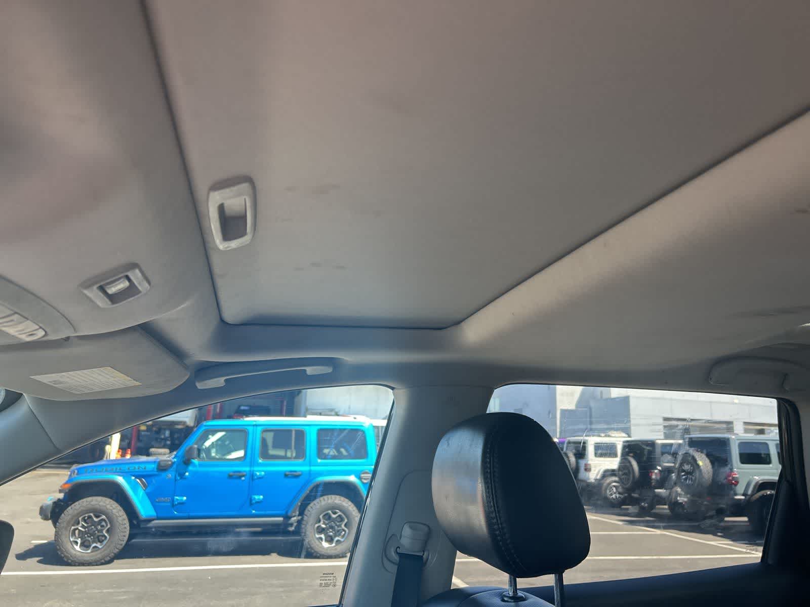 Thumbnail: 2017 Nissan Pathfinder - 12