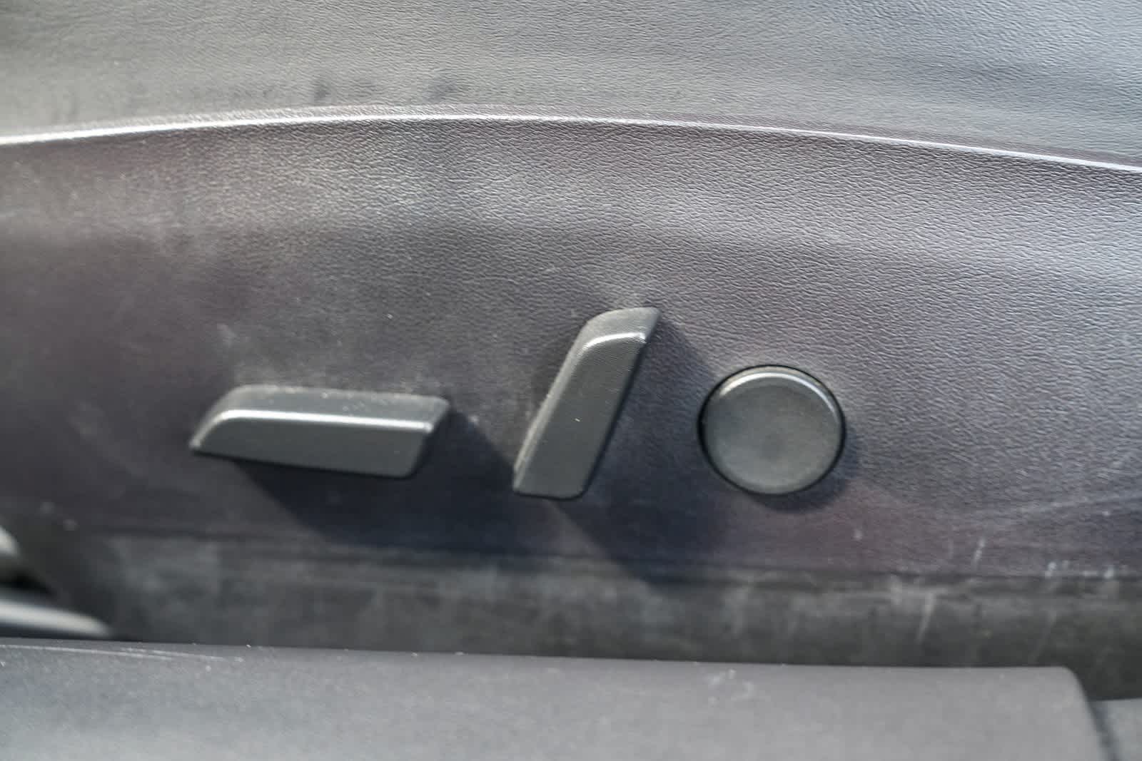 Thumbnail: 2018 Tesla Model 3 - 20