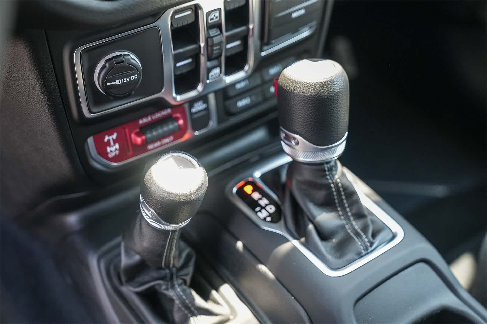 Thumbnail: 2025 Jeep Wrangler - 20