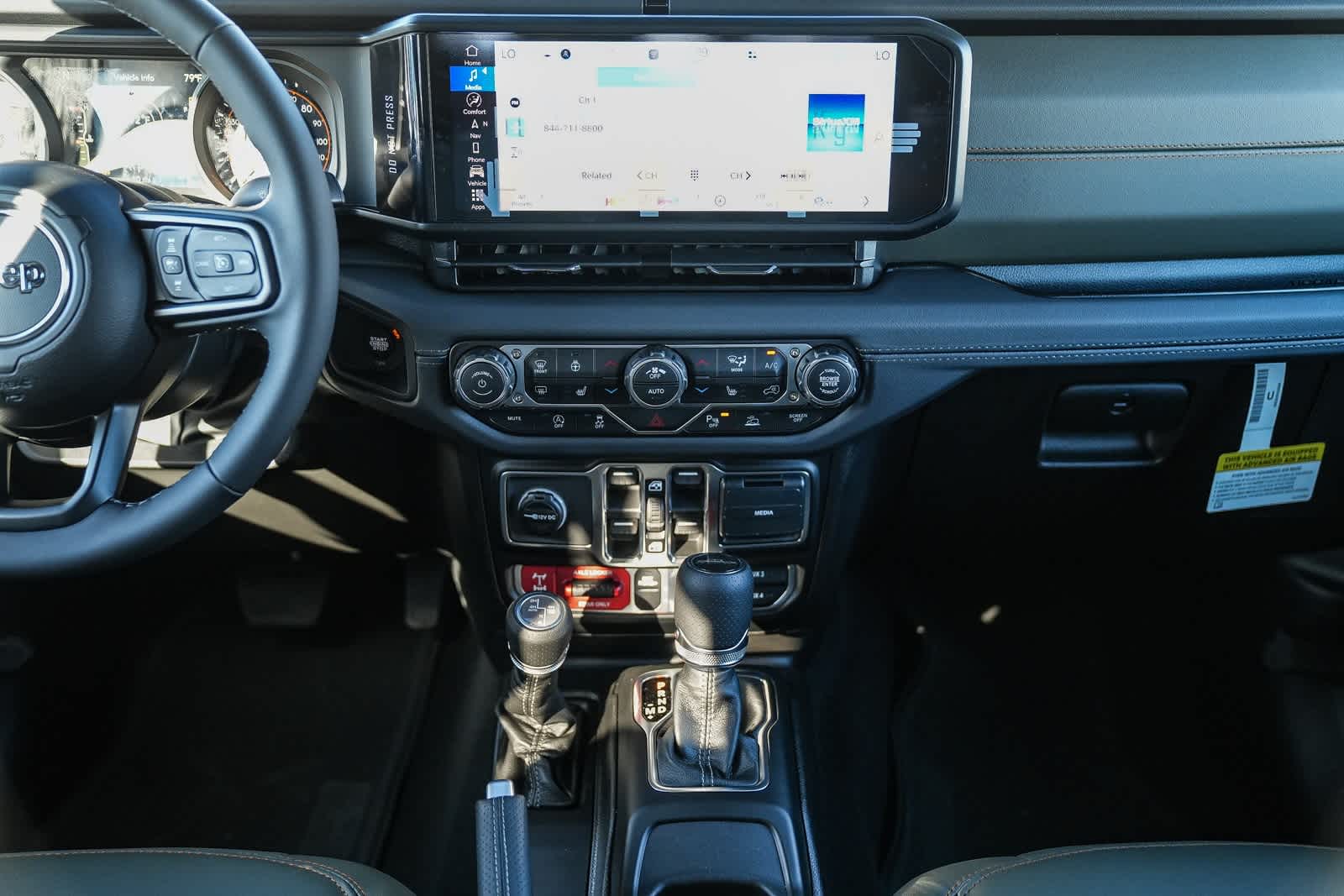 Thumbnail: 2026 Jeep Gladiator - 14