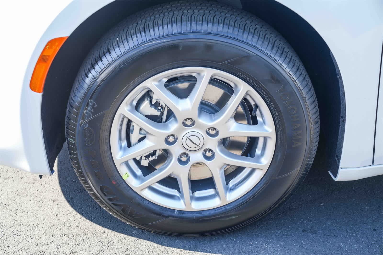 Thumbnail: 2026 Chrysler Voyager - 9