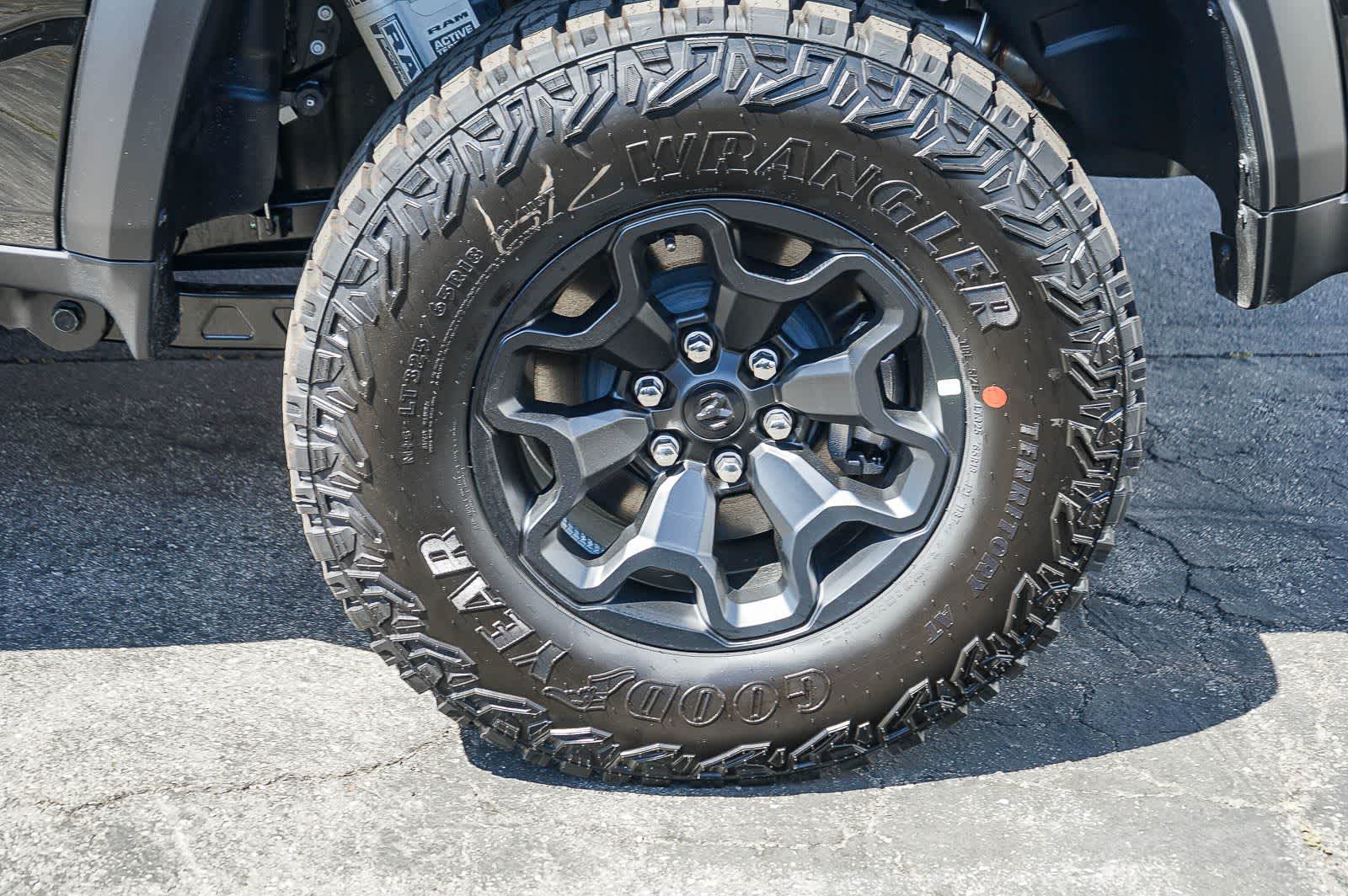 Thumbnail: 2026 RAM 1500 - 10