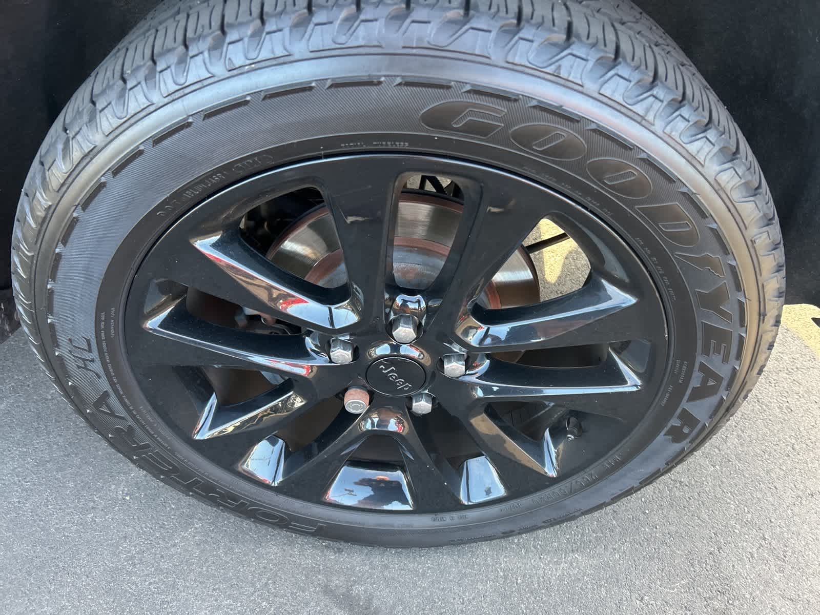 Thumbnail: 2019 Jeep Grand Cherokee - 11