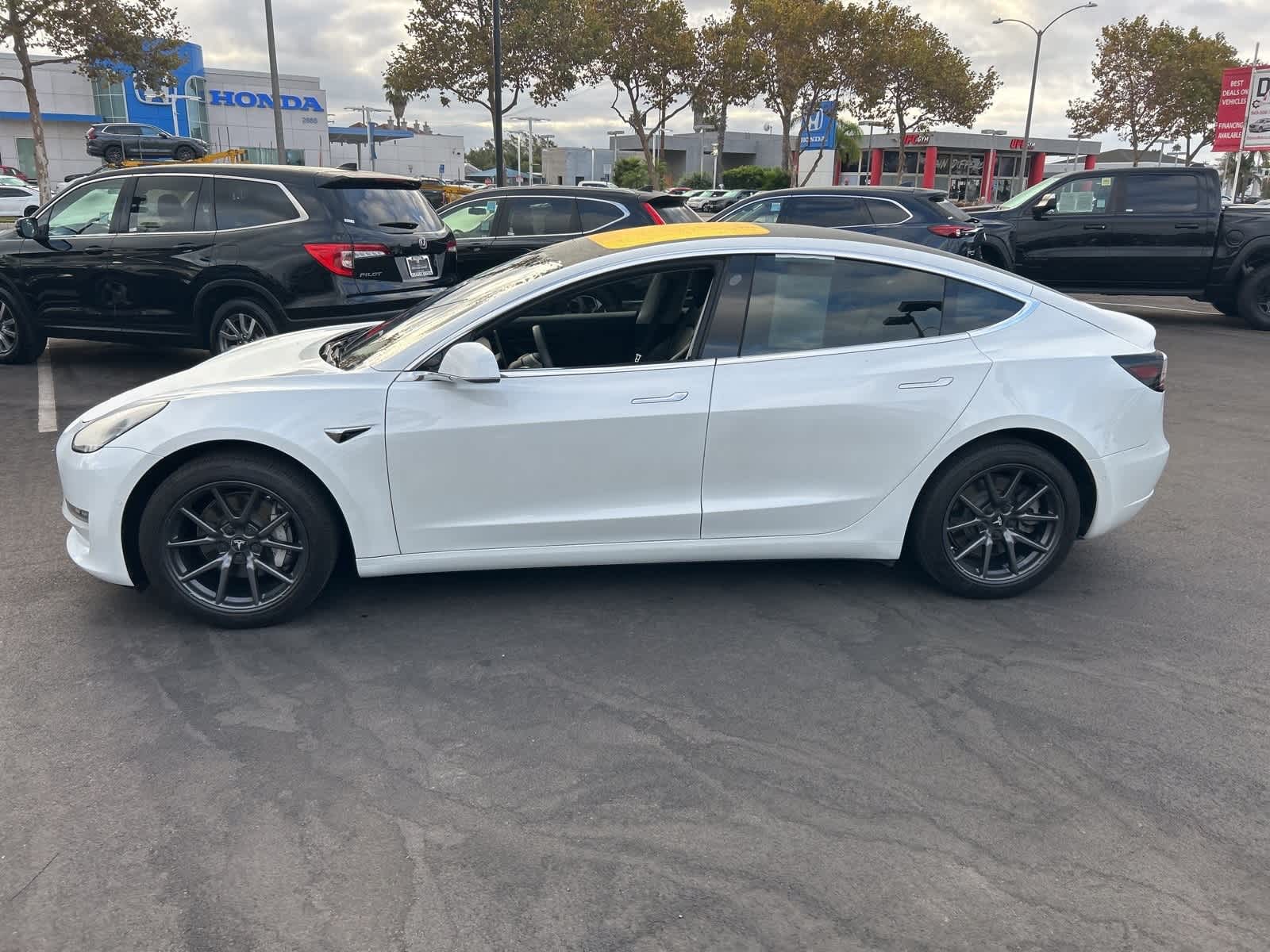 Thumbnail: 2019 Tesla Model 3 - 3