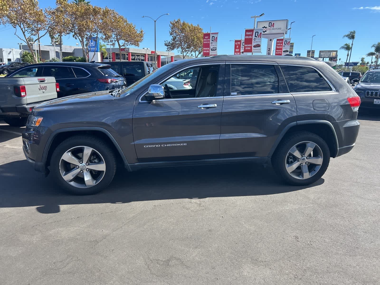 Thumbnail: 2015 Jeep Grand Cherokee - 3