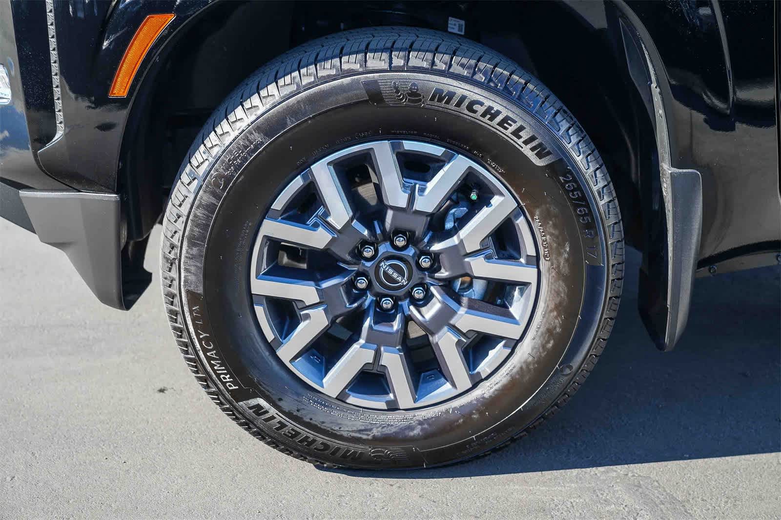 Thumbnail: 2024 Nissan Frontier - 8