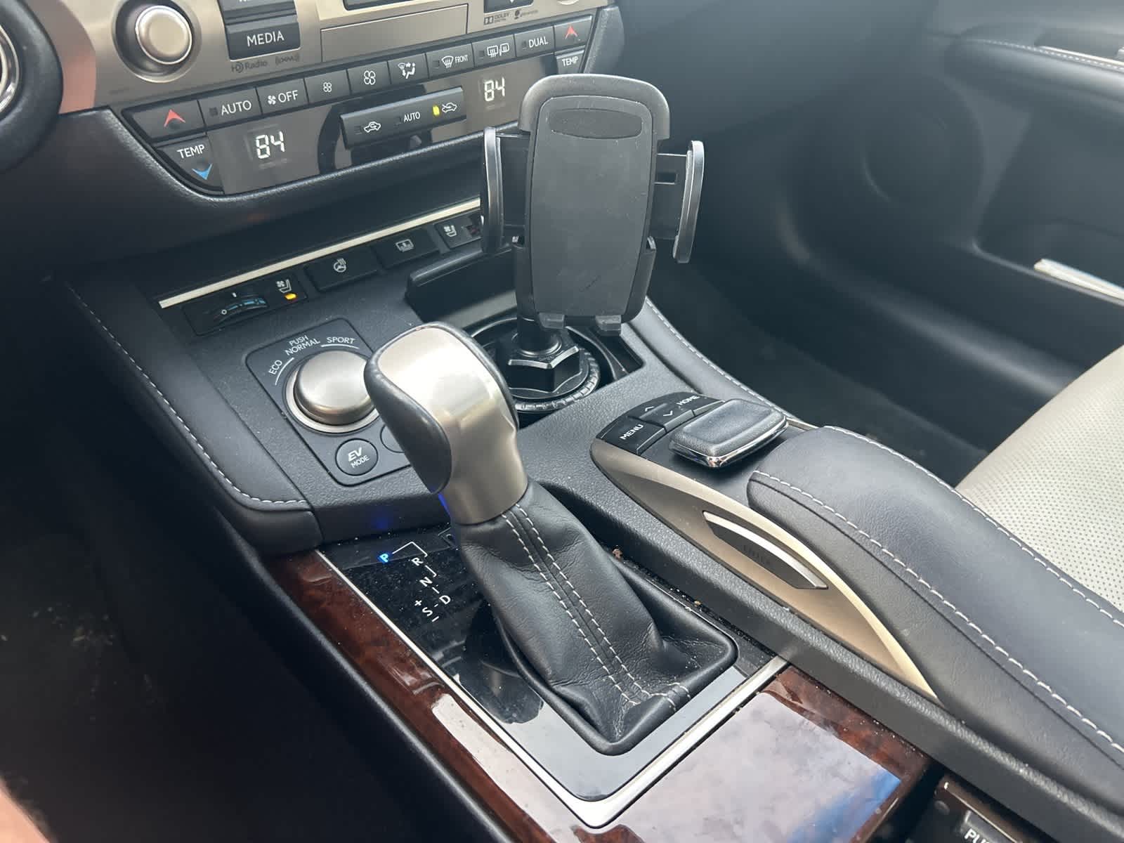 Thumbnail: 2016 Lexus ES - 39