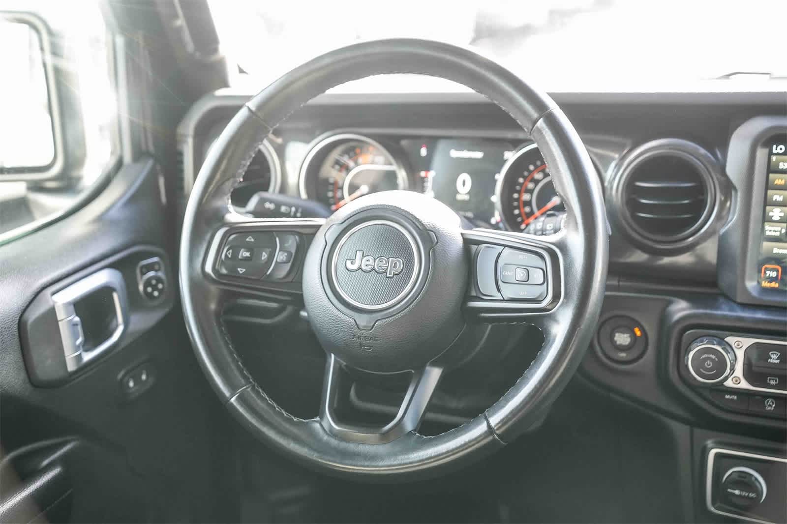 Thumbnail: 2021 Jeep Wrangler - 14