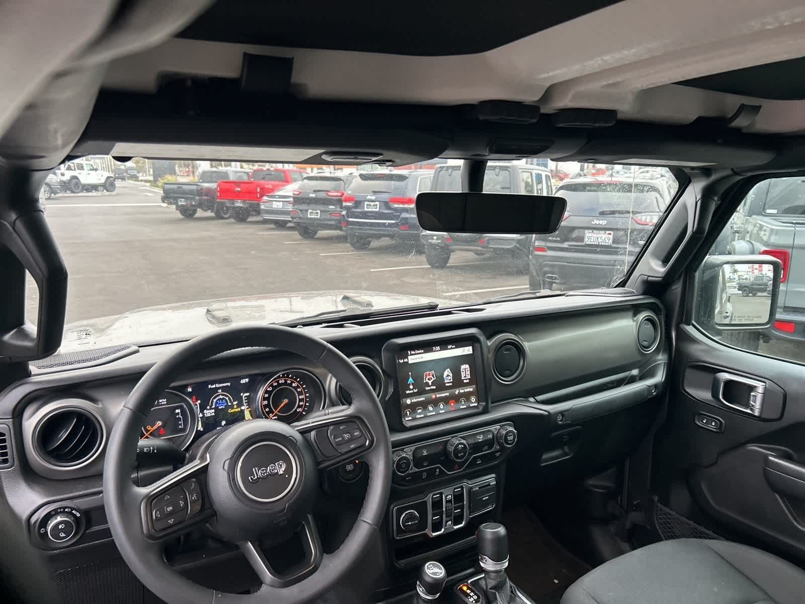 Thumbnail: 2023 Jeep Gladiator - 26