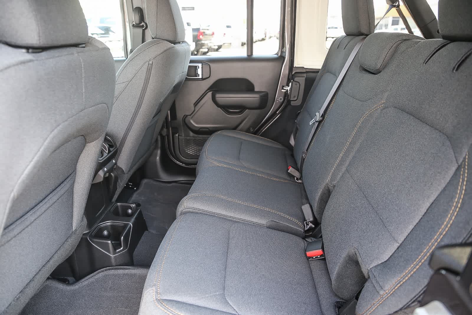 Thumbnail: 2025 Jeep Wrangler - 19