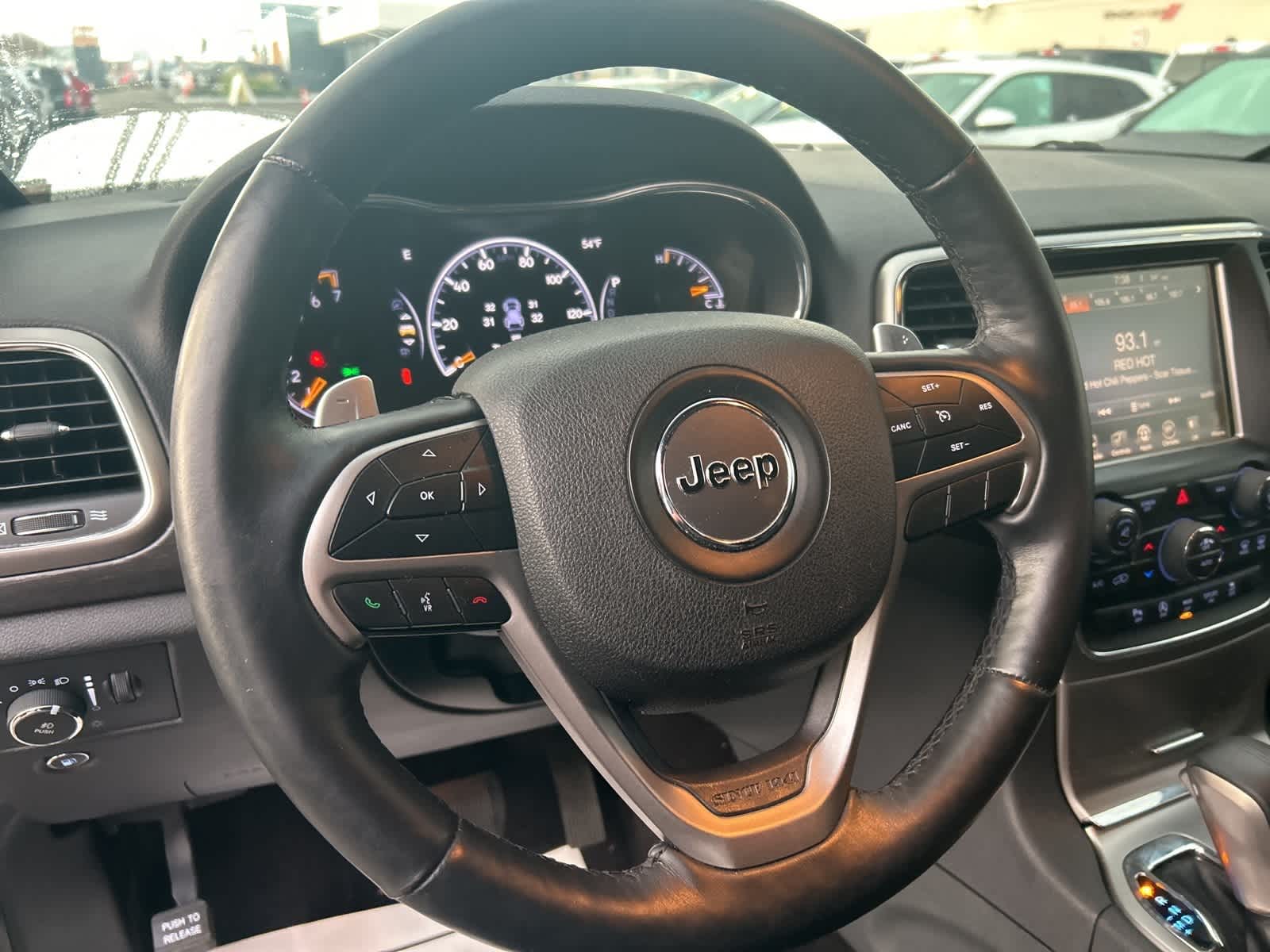 Thumbnail: 2017 Jeep Grand Cherokee - 25