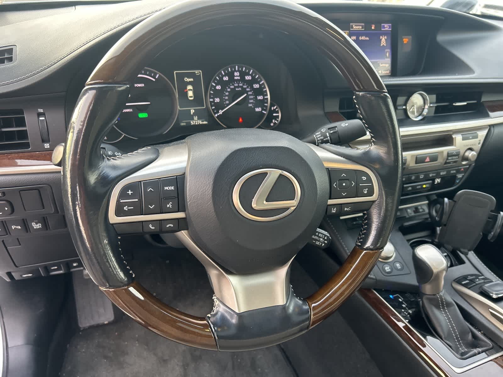 Thumbnail: 2016 Lexus ES - 29