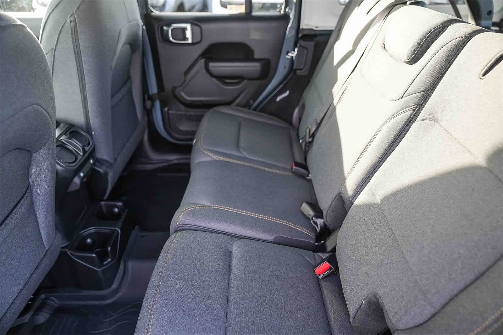 Thumbnail: 2026 Jeep Wrangler - 17