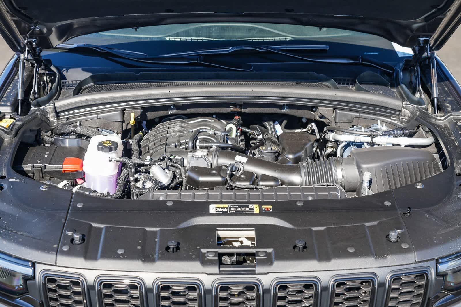 Thumbnail: 2025 Jeep Grand Cherokee - 12